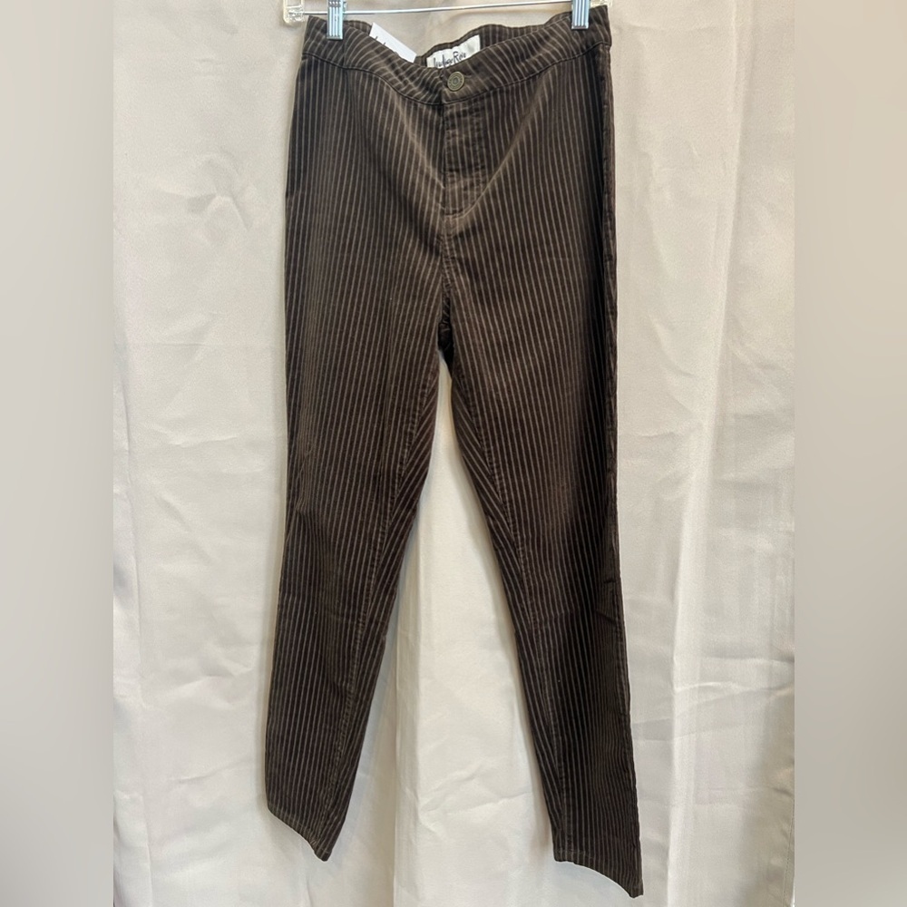 NWT Indigo Rein Juniors Brown Pinstripe Corduroy Skinny Pants 28 Ankle